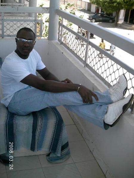 LA Cé BIG ADA